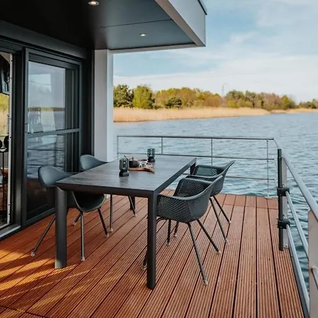 Hausboot Cosy - Lp16 *